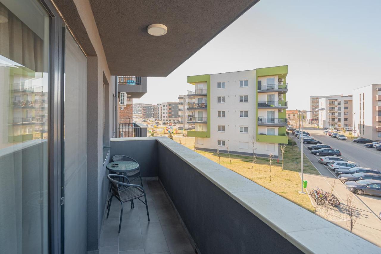 Serene Flat Apartment Oradea Exterior photo